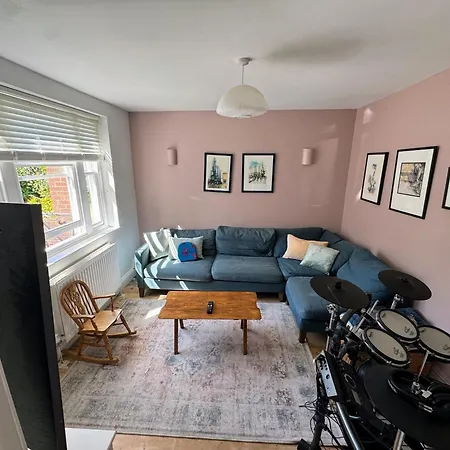 Bishopston Family | 3 Beds & Parking Bristol
