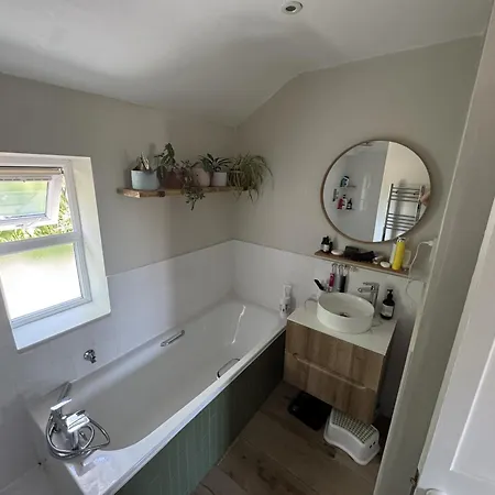 Bishopston Family | 3 Beds & Parking