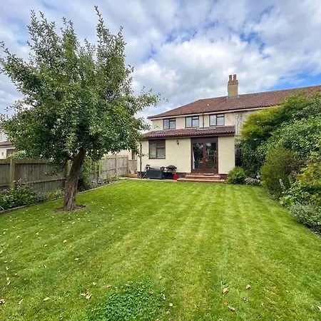 Bishopston Family | 3 Beds & Parking * Bristol